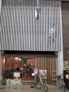 �摜(225x300)�E�g��摜(480x640)