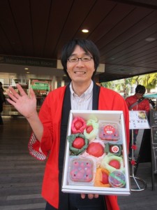 �摜(225x300)�E�g��摜(480x640)