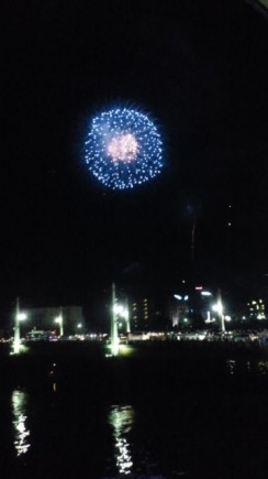 �摜(244x435)�E�g��摜(359x640)