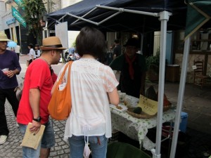 �摜(300x225)�E�g��摜(640x480)