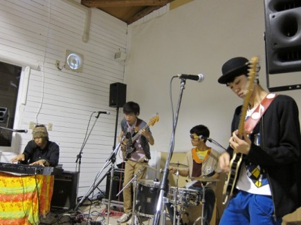 �摜(435x326)�E�g��摜(640x480)