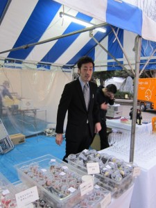 �摜(225x300)�E�g��摜(480x640)