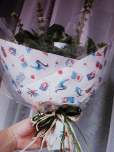 �摜(225x300)�E�g��摜(480x640)