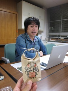 �摜(225x300)�E�g��摜(480x640)