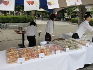 �摜(300x225)�E�g��摜(640x480)