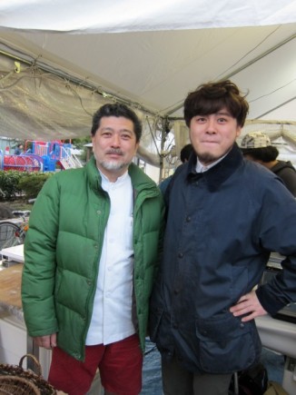 �摜(326x435)�E�g��摜(480x640)